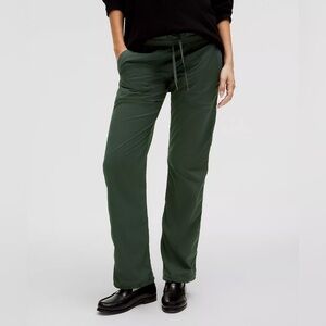 Lululemon full length unlined dance studio pant, size 8 GREEN.